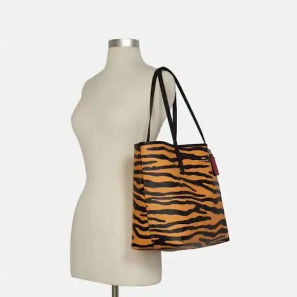 🔥🔥Coach Tiger stripe City tote shoulder bag NEW!! - Picture 4 of 4